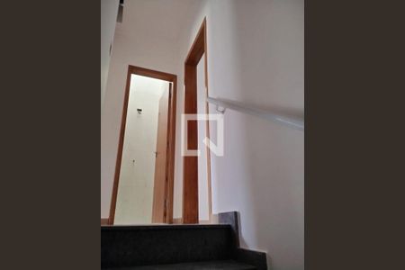 Casa à venda com 70m², 3 quartos e 2 vagas