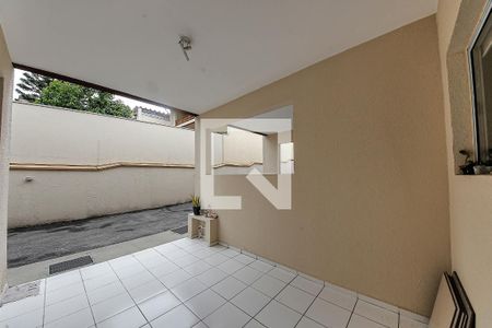 Casa de condomínio à venda com 73m², 3 quartos e 1 vaga Casa de condomínio à venda com 73m², 3 quartos e 1 vagaÁrea Externa