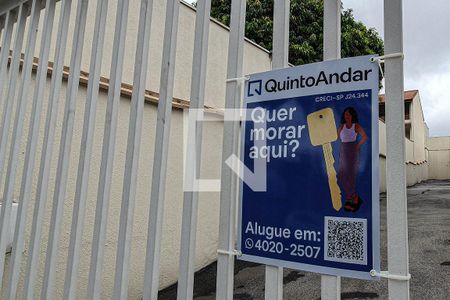 Casa de condomínio à venda com 73m², 3 quartos e 1 vaga Casa de condomínio à venda com 73m², 3 quartos e 1 vagaFachada