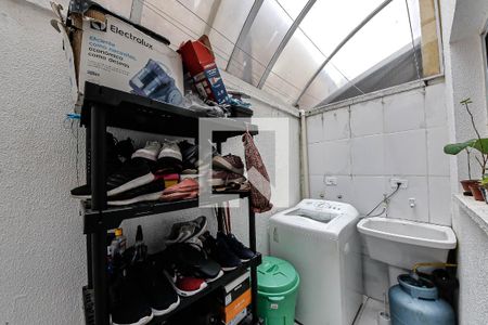 Casa de condomínio à venda com 73m², 3 quartos e 1 vaga Casa de condomínio à venda com 73m², 3 quartos e 1 vagaÁrea de Serviço