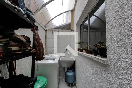 Casa de condomínio à venda com 73m², 3 quartos e 1 vaga Casa de condomínio à venda com 73m², 3 quartos e 1 vagaÁrea de Serviço