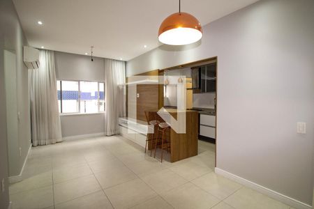 Sala de apartamento à venda com 2 quartos, 70m² em Tijuca, Rio de Janeiro