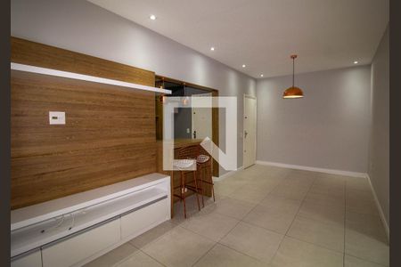 Sala de apartamento à venda com 2 quartos, 70m² em Tijuca, Rio de Janeiro