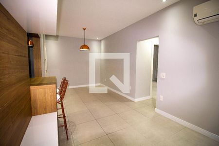 Sala de apartamento à venda com 2 quartos, 70m² em Tijuca, Rio de Janeiro