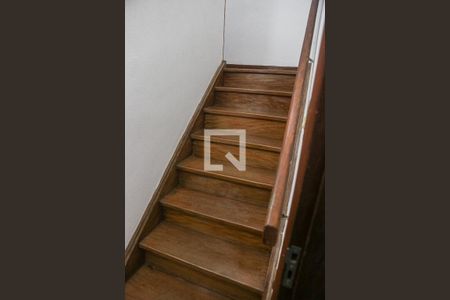 Escada de casa à venda com 2 quartos, 130m² em Paraíso, Santo André