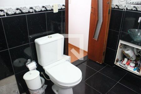 Casa para alugar com 330m², 3 quartos e 3 vagasBanheiro da Suíte