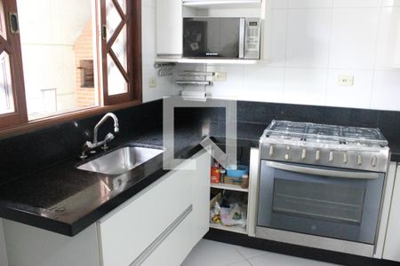 Casa para alugar com 330m², 3 quartos e 3 vagasCozinha