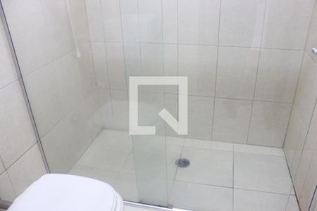 Casa para alugar com 330m², 3 quartos e 3 vagasBanheiro corredor