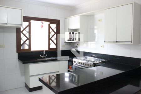 Casa para alugar com 330m², 3 quartos e 3 vagasCozinha