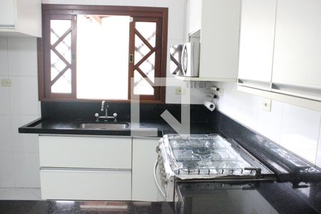 Casa para alugar com 330m², 3 quartos e 3 vagasCozinha