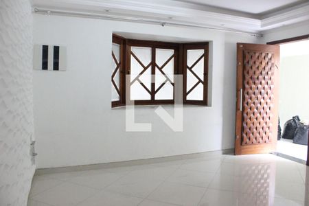 Sala de casa para alugar com 3 quartos, 330m² em Vila Barros, Guarulhos