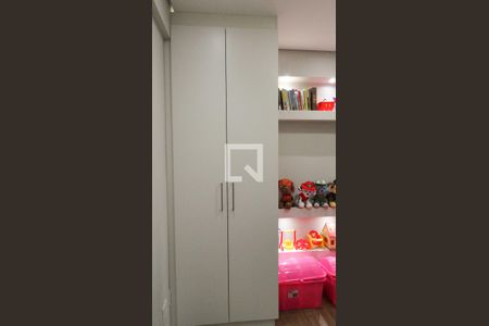 Apartamento à venda com 73m², 3 quartos e 2 vagasQuarto 3