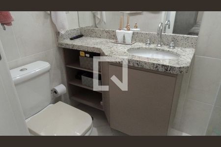 Apartamento à venda com 73m², 3 quartos e 2 vagasBanheiro