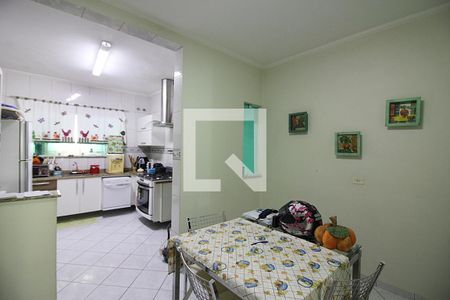 Casa à venda com 171m², 3 quartos e 2 vagasCopa e Cozinha 