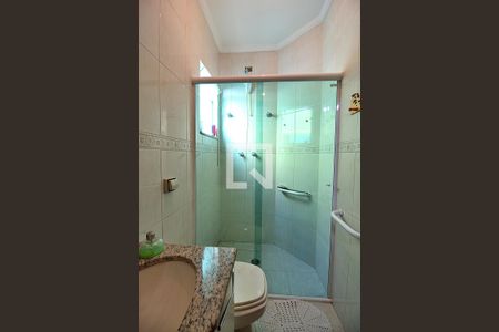 Casa à venda com 171m², 3 quartos e 2 vagasSuíte 2 Banheiro