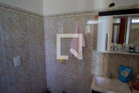 Casa à venda com 250m², 4 quartos e 6 vagasBanheiro de Serviço