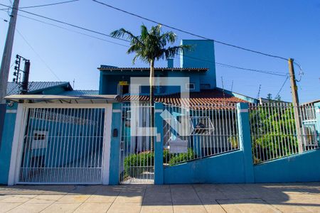 Casa à venda com 250m², 4 quartos e 6 vagasFachada