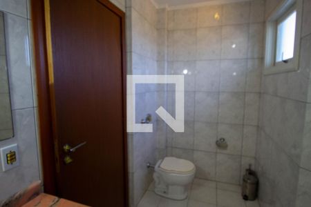 Casa à venda com 250m², 4 quartos e 6 vagasBanheiro