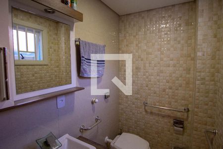 Casa à venda com 250m², 4 quartos e 6 vagasBanheiro 2