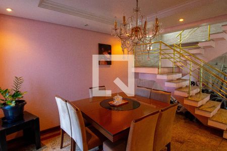 Sala de Jantar de casa à venda com 4 quartos, 250m² em Niterói, Canoas