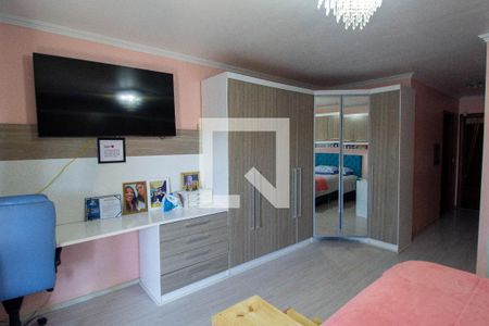 Casa à venda com 250m², 4 quartos e 6 vagasQuarto Suíte