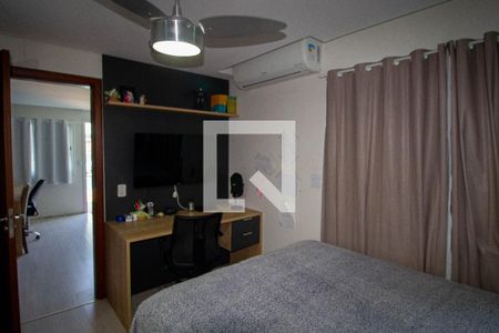 Casa à venda com 250m², 4 quartos e 6 vagasQuarto de Serviço