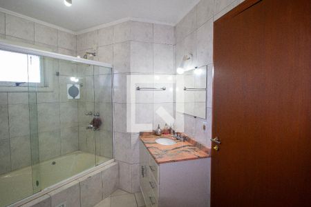 Casa à venda com 250m², 4 quartos e 6 vagasBanheiro