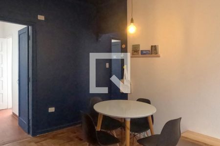 Sala de apartamento para alugar com 2 quartos, 70m² em Embaré, Santos