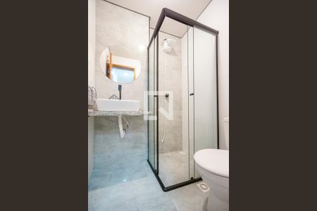 Banheiro social de apartamento à venda com 2 quartos, 44m² em Vila Granada, São Paulo