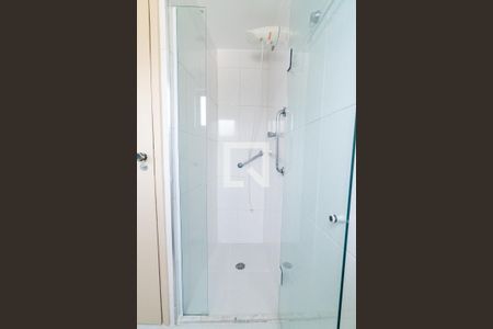 Apartamento à venda com 54m², 2 quartos e 1 vagaBanheiro Detalhe