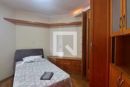 Apartamento à venda com 245m², 4 quartos e 4 vagasQuarto 2