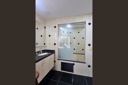 Apartamento à venda com 245m², 4 quartos e 4 vagasBanheiro do Quarto 1 - Suíte