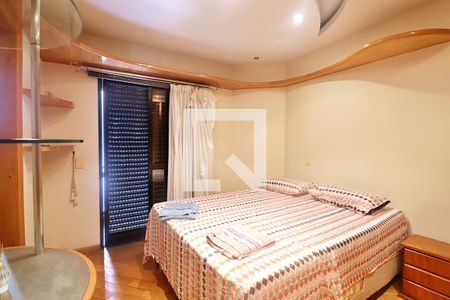 Apartamento à venda com 245m², 4 quartos e 4 vagasQuarto 3 - Suíte