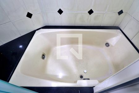 Apartamento à venda com 245m², 4 quartos e 4 vagasBanheiro do Quarto 1 - Suíte