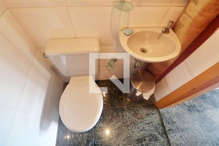 Apartamento à venda com 245m², 4 quartos e 4 vagasBanheiro de serviço