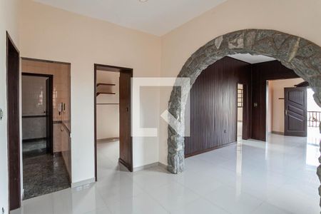 Sala 2 de casa à venda com 3 quartos, 261m² em Sagrada Família, Belo Horizonte