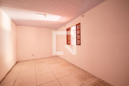 Casa à venda com 341m², 4 quartos e 4 vagas Casa à venda com 341m², 4 quartos e 4 vagasQuarto 2 (Casa 2)