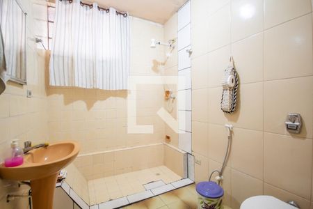 Casa à venda com 341m², 4 quartos e 4 vagas Casa à venda com 341m², 4 quartos e 4 vagasBanheiro 2 (Casa 1)