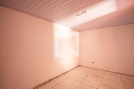 Casa à venda com 341m², 4 quartos e 4 vagas Casa à venda com 341m², 4 quartos e 4 vagasQuarto 2 (Casa 2)