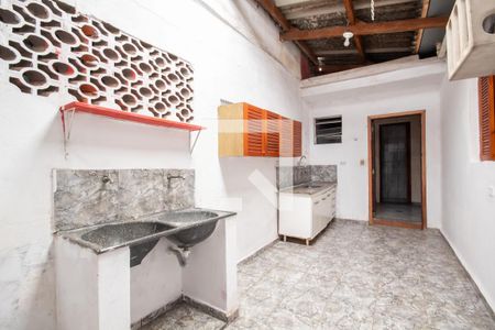 Casa à venda com 341m², 4 quartos e 4 vagas Casa à venda com 341m², 4 quartos e 4 vagasÁrea de Serviço (Casa 2)