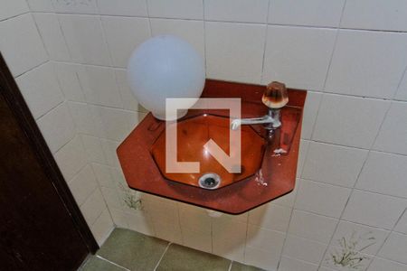 Casa para alugar com 150m², 2 quartos e 1 vaga Casa para alugar com 150m², 2 quartos e 1 vagaBanheiro da Suíte