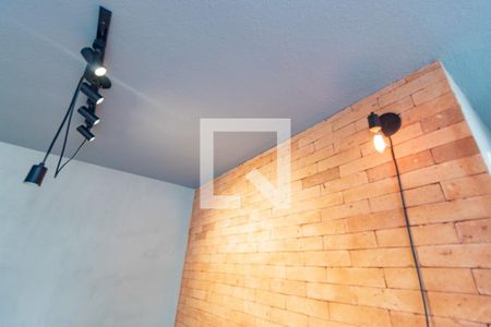 Luminária Sala  de apartamento para alugar com 2 quartos, 44m² em Usina Piratininga, São Paulo