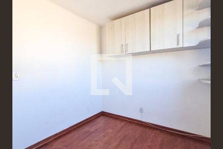 Quarto 2 de apartamento à venda com 2 quartos, 70m² em Rubem Berta, Porto Alegre