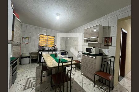 Casa à venda com 88m², 3 quartos e 2 vagasCozinha