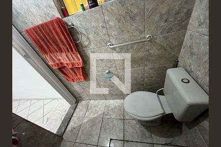 Casa à venda com 88m², 3 quartos e 2 vagasBanheiro da Suíte 2