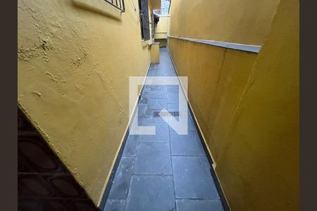Casa à venda com 88m², 3 quartos e 2 vagasCorredor