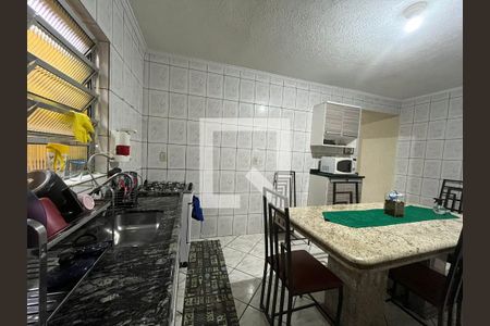 Casa à venda com 88m², 3 quartos e 2 vagasCozinha