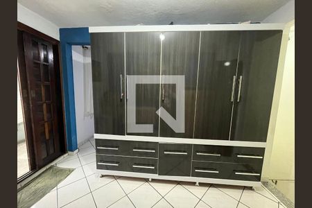 Casa à venda com 88m², 3 quartos e 2 vagasQuarto 