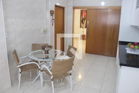 Apartamento para alugar com 200m², 3 quartos e 1 vagaCozinha