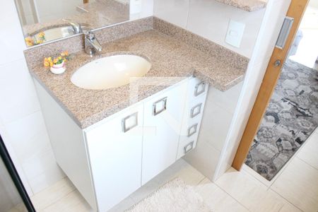 Apartamento para alugar com 200m², 3 quartos e 1 vagaBanheiro Suíte 2